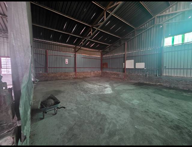 3,300M² WAREHOUSE TO LET IN ALRODE